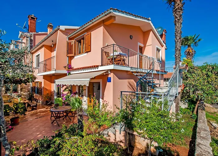 Apartments Josip 2304