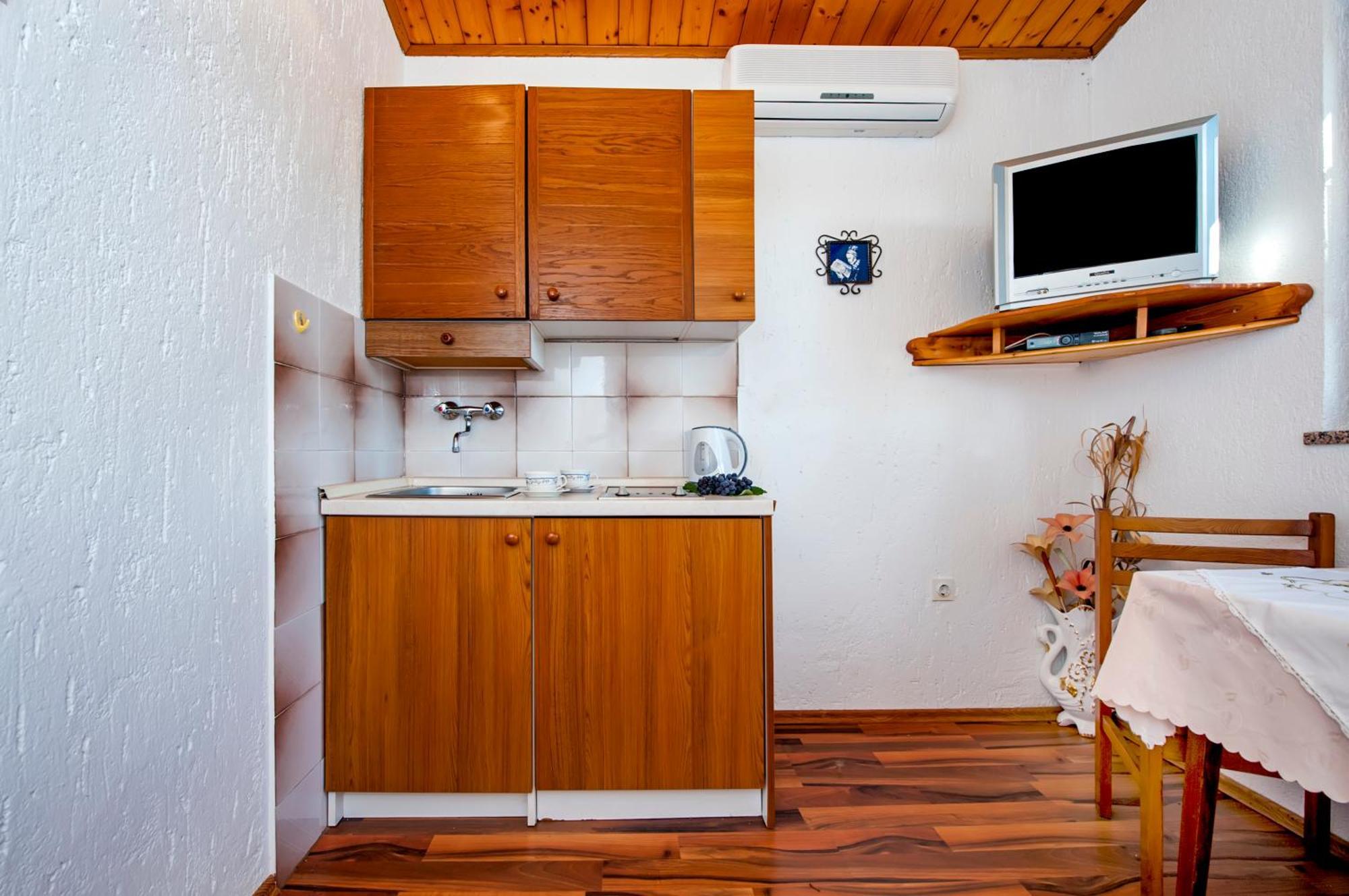 Josip 2304 Rovinj